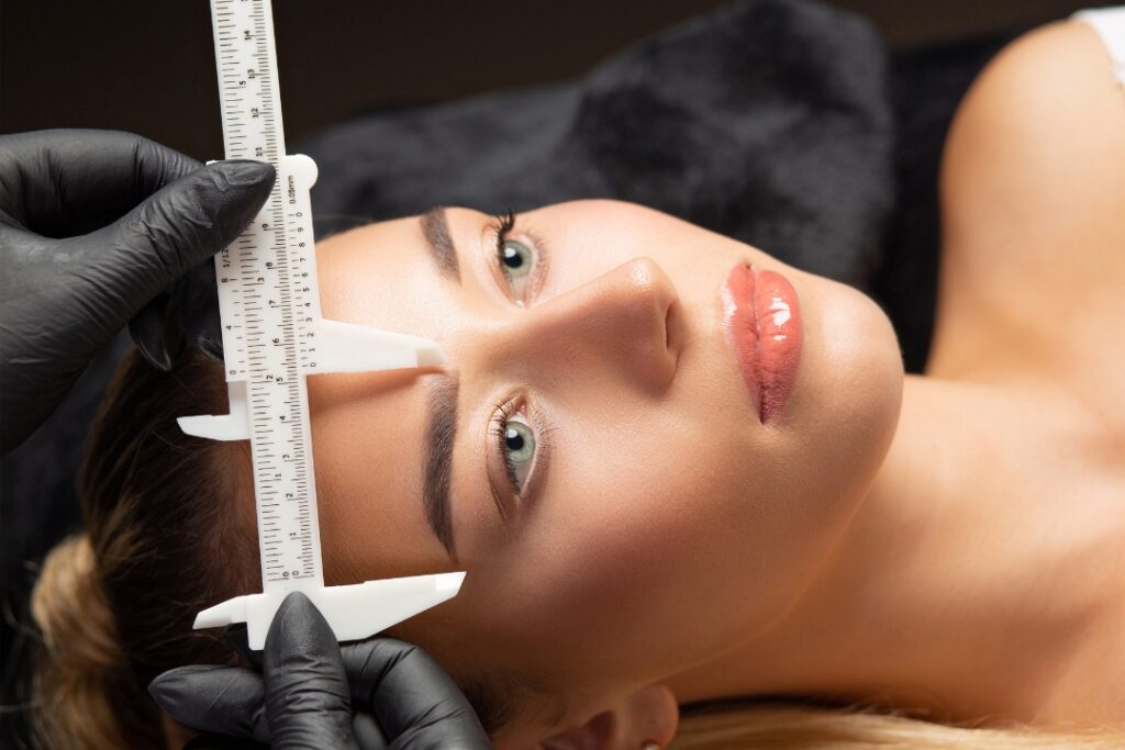 micropigmentación de cejas